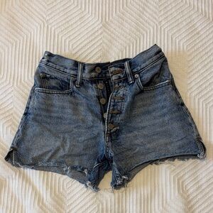 Lucky Brand Traveler Short